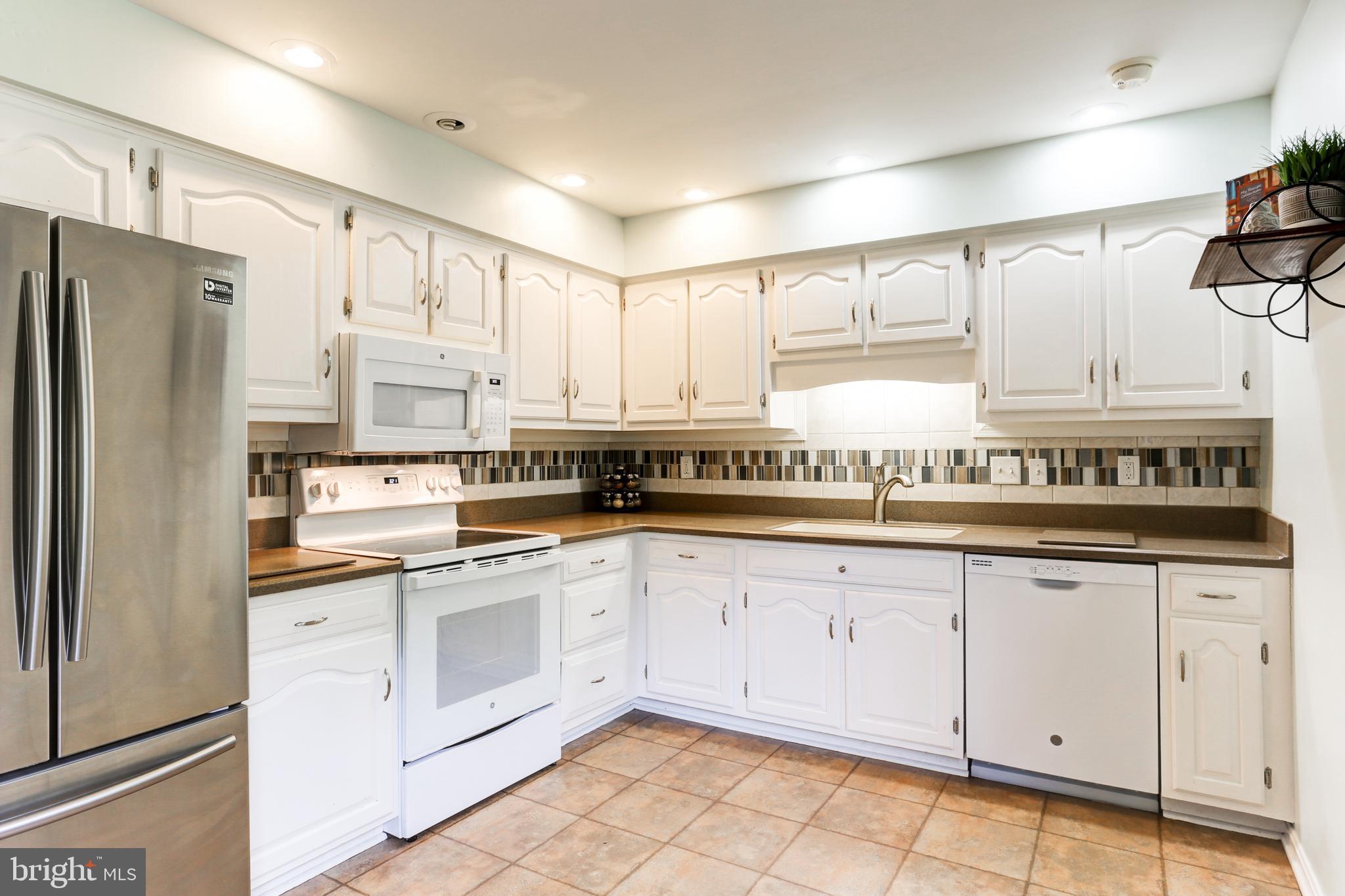 2123 Circle Road Carlisle, PA 17013 - Photo 10 of 48 Gallery Image 10