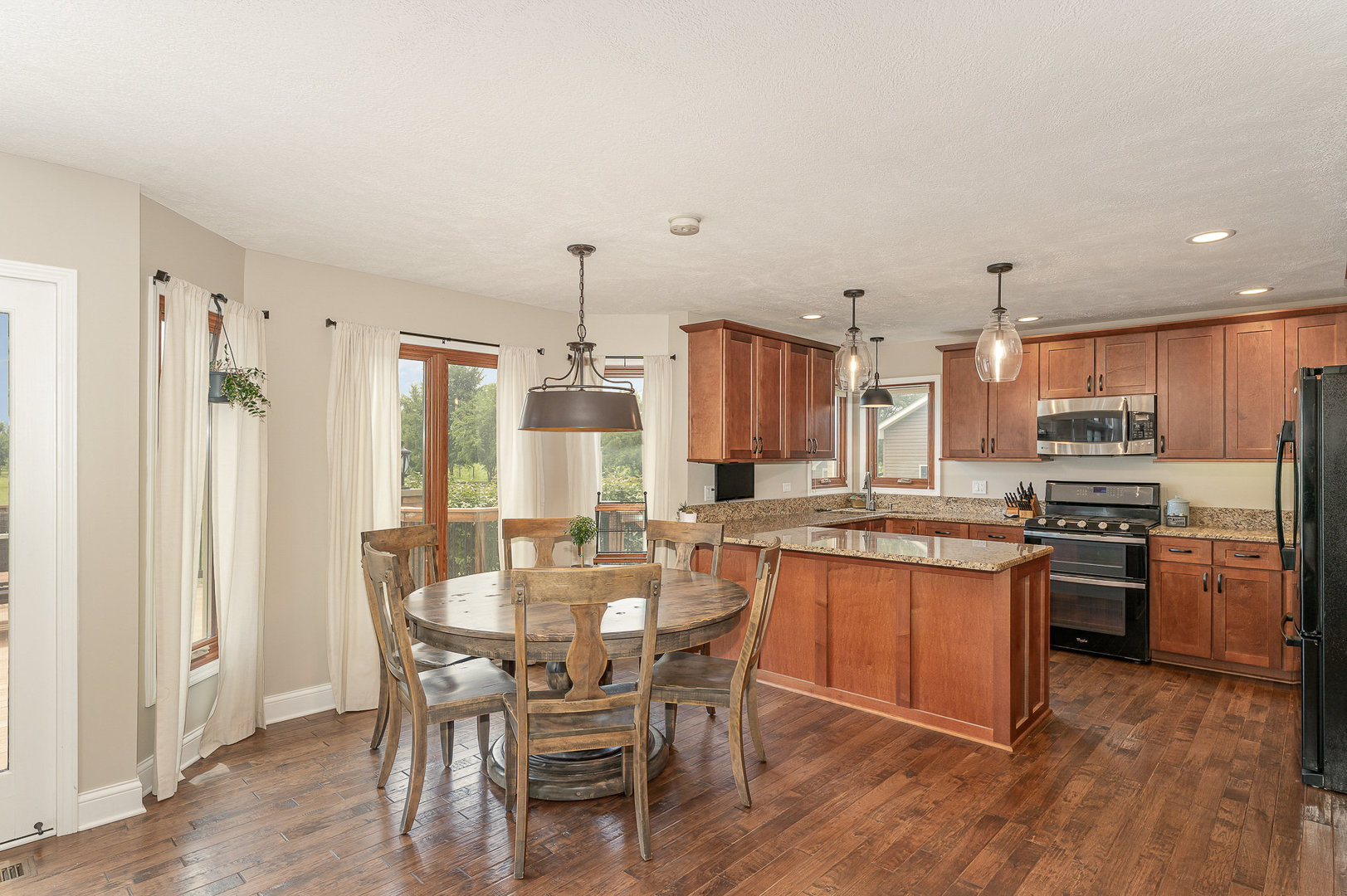 26105 West Renwick Road Plainfield, IL 60544 - Photo 9 of 31 Gallery Image 9