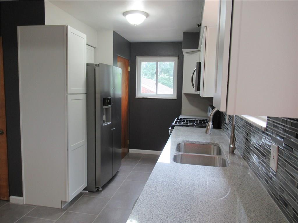 3706 Ramo Street Pittsburgh, PA 15204 - Photo 6 of 17 Gallery Image 6