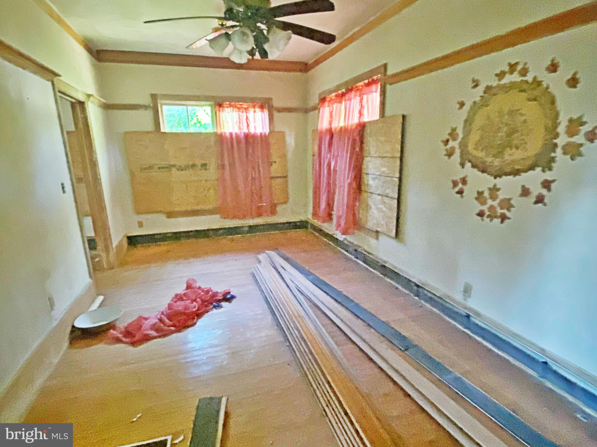 401 North Main Street Hurlock, MD 21643 - Photo 22 of 29 Bedroom