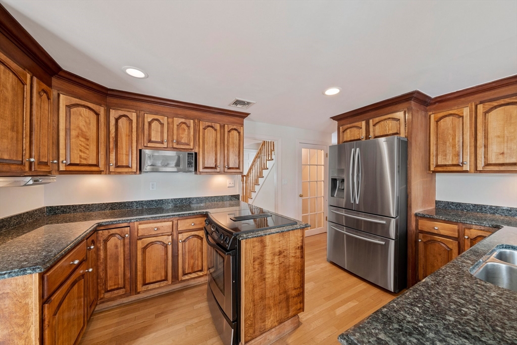 27 Rita Road Braintree, MA 02184 - Photo 8 of 30 Gallery Image 8