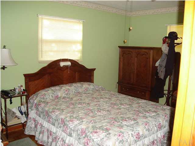 212 Kaylyn Road Pensacola, FL 32514 - Photo 5 of 12 Gallery Image 5