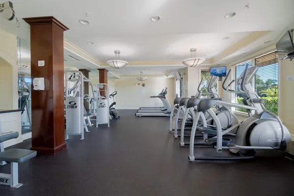 $4,000 | 804 East Windward Way, Unit 103, Lantana, FL 33462