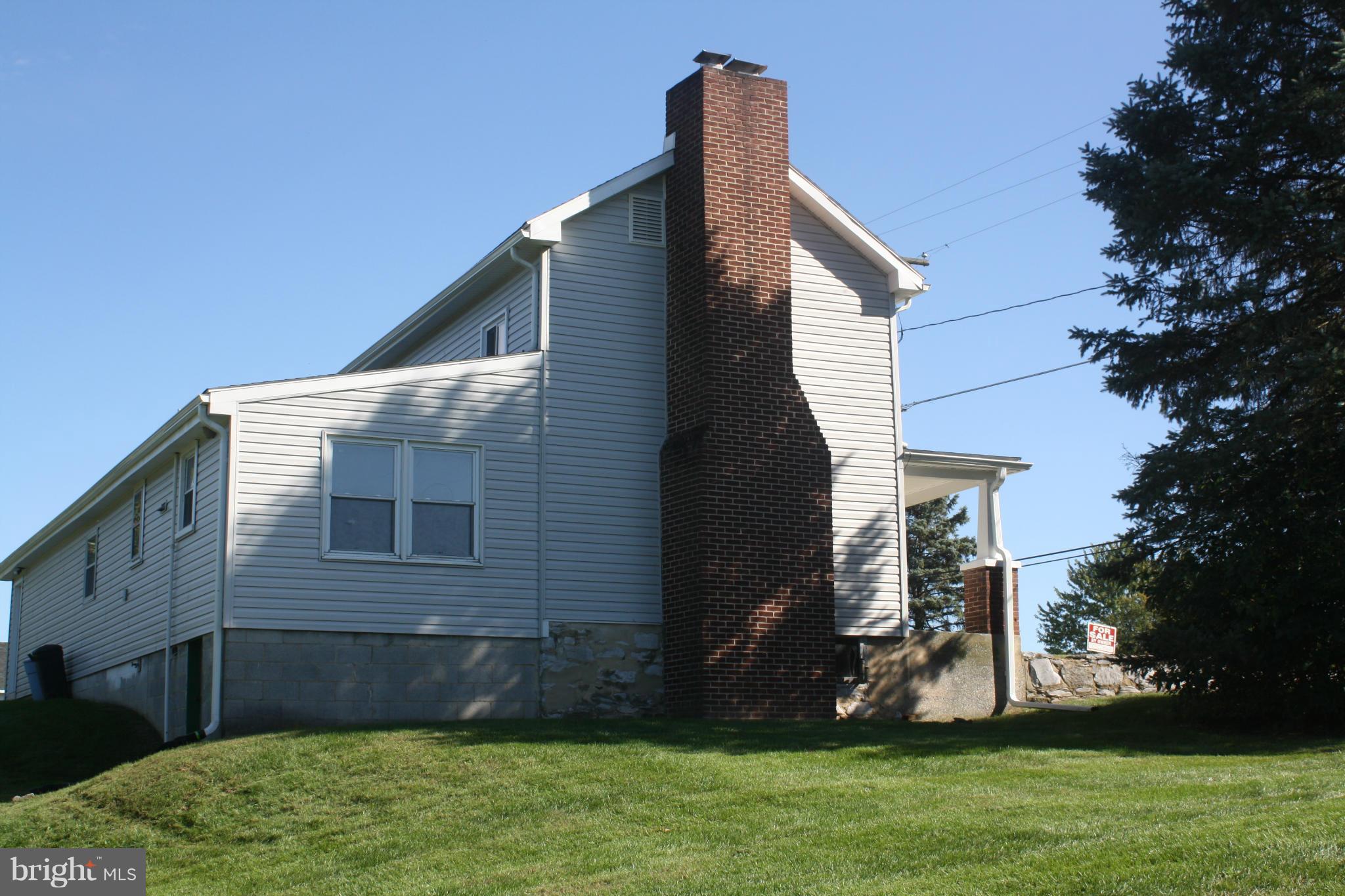 14732 Falling Waters Road Williamsport, MD 21795 - Photo 4 of 21 Exterior (General)