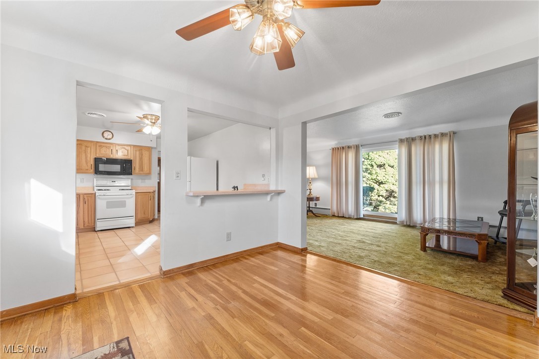 602 Miner Road Cleveland, OH 44143 - Photo 26 of 45