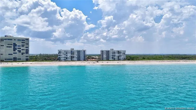 $4,000 | 9400 South Ocean Drive, Unit 102, Jensen Beach, FL 34957