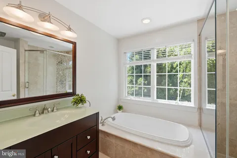 $1,150,000 | 414 Skyhill Road, Alexandria, VA 22314