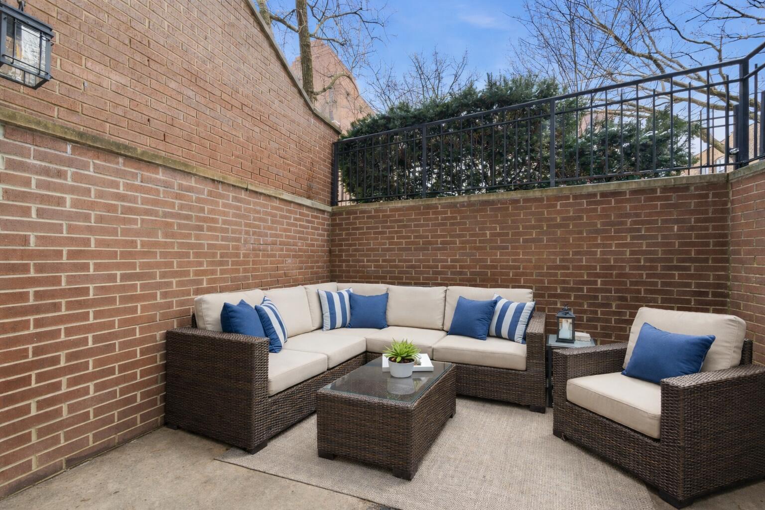 2416 West Thomas Street, Unit 1 Chicago, IL 60622 - Photo 24 of 26