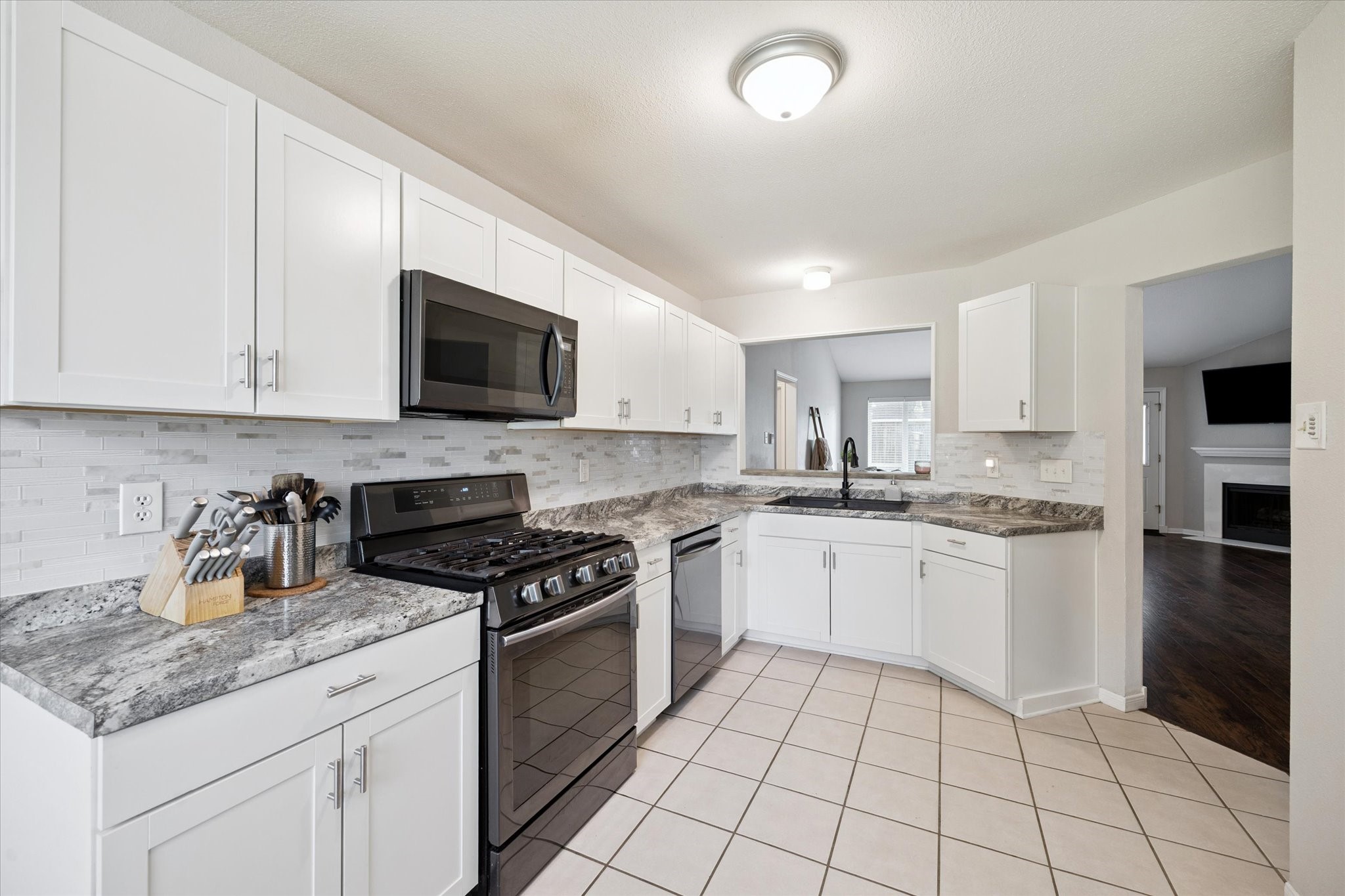 2430 Meandering Trail Kingwood, TX 77339 - Photo 6 of 20