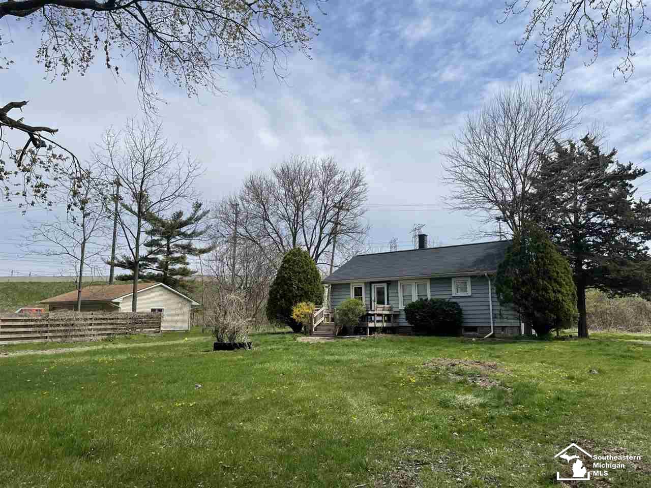 2078 Spaulding Road Monroe, MI 48162 - Photo 2 of 17 50039739-1.JPG