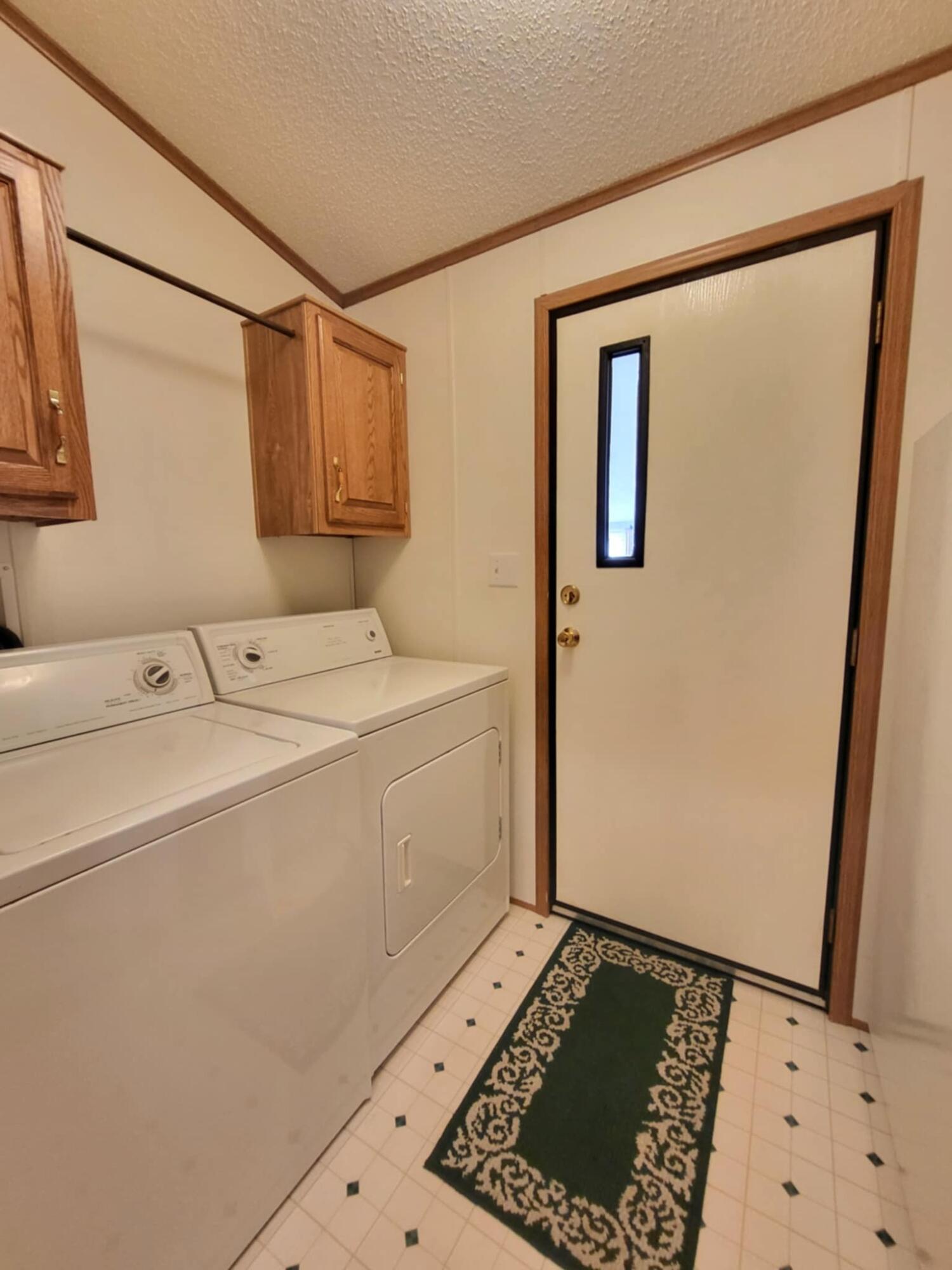 10400 East Pewamo Road, Unit 19 Pewamo, MI 48873 - Photo 11 of 22 da623686-9526-46cc-9588-69194a239a55