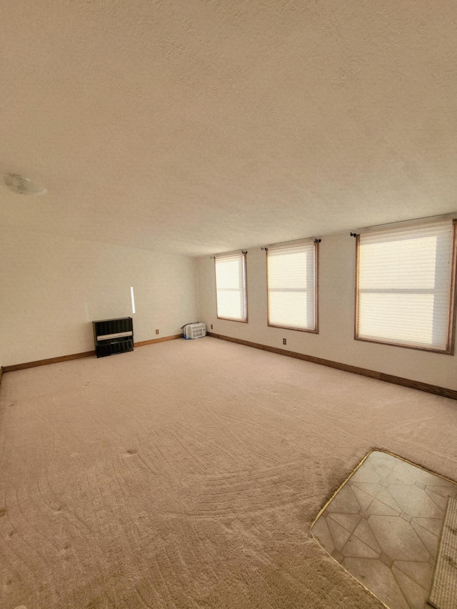 10400 East Pewamo Road, Unit 19 Pewamo, MI 48873 - Photo 9 of 22 4f68cc69-94c7-45a7-96e4-c913f7eb7cd1