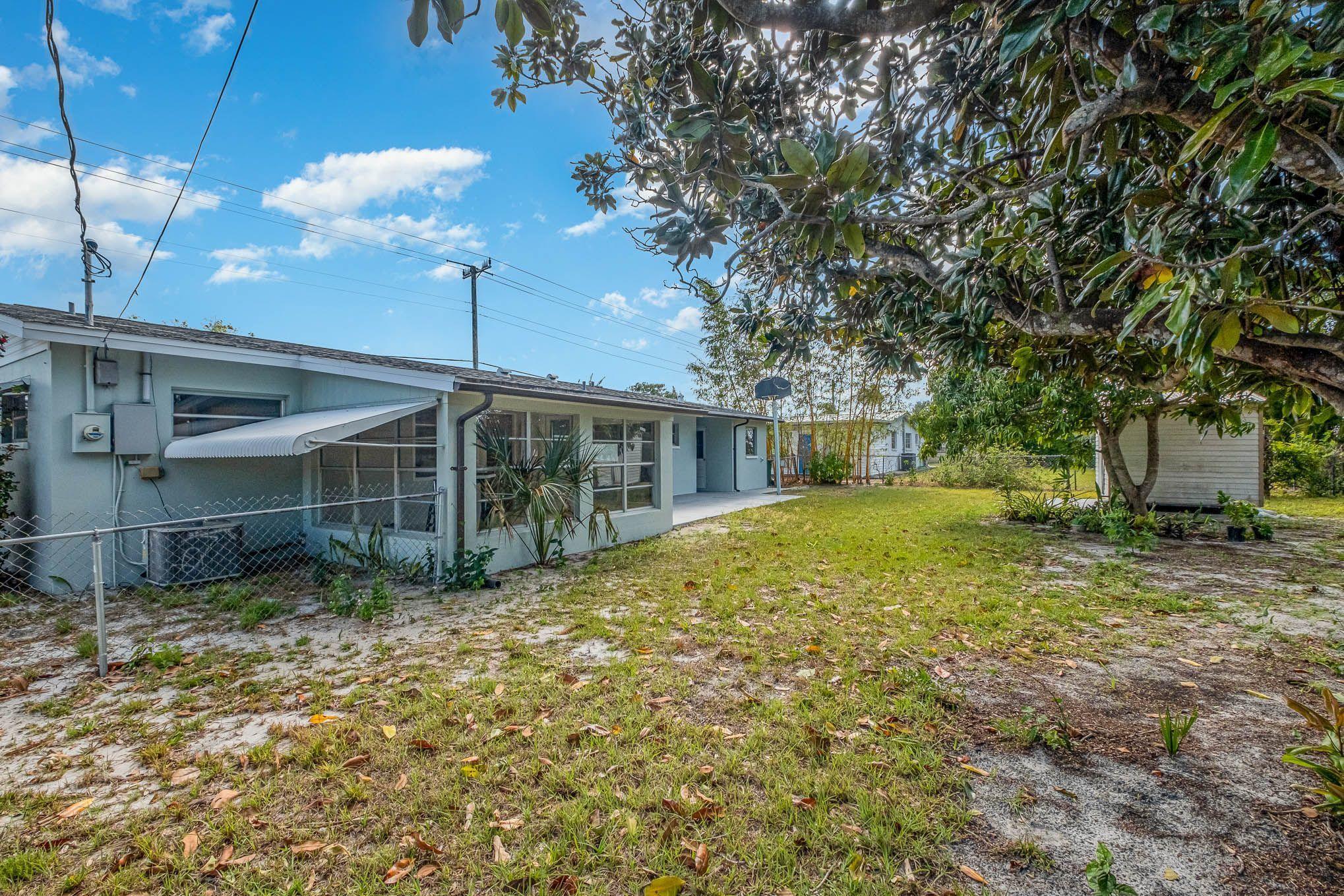 1932 Sarno Road Melbourne, FL 32935 - Photo 23 of 24 Backyard