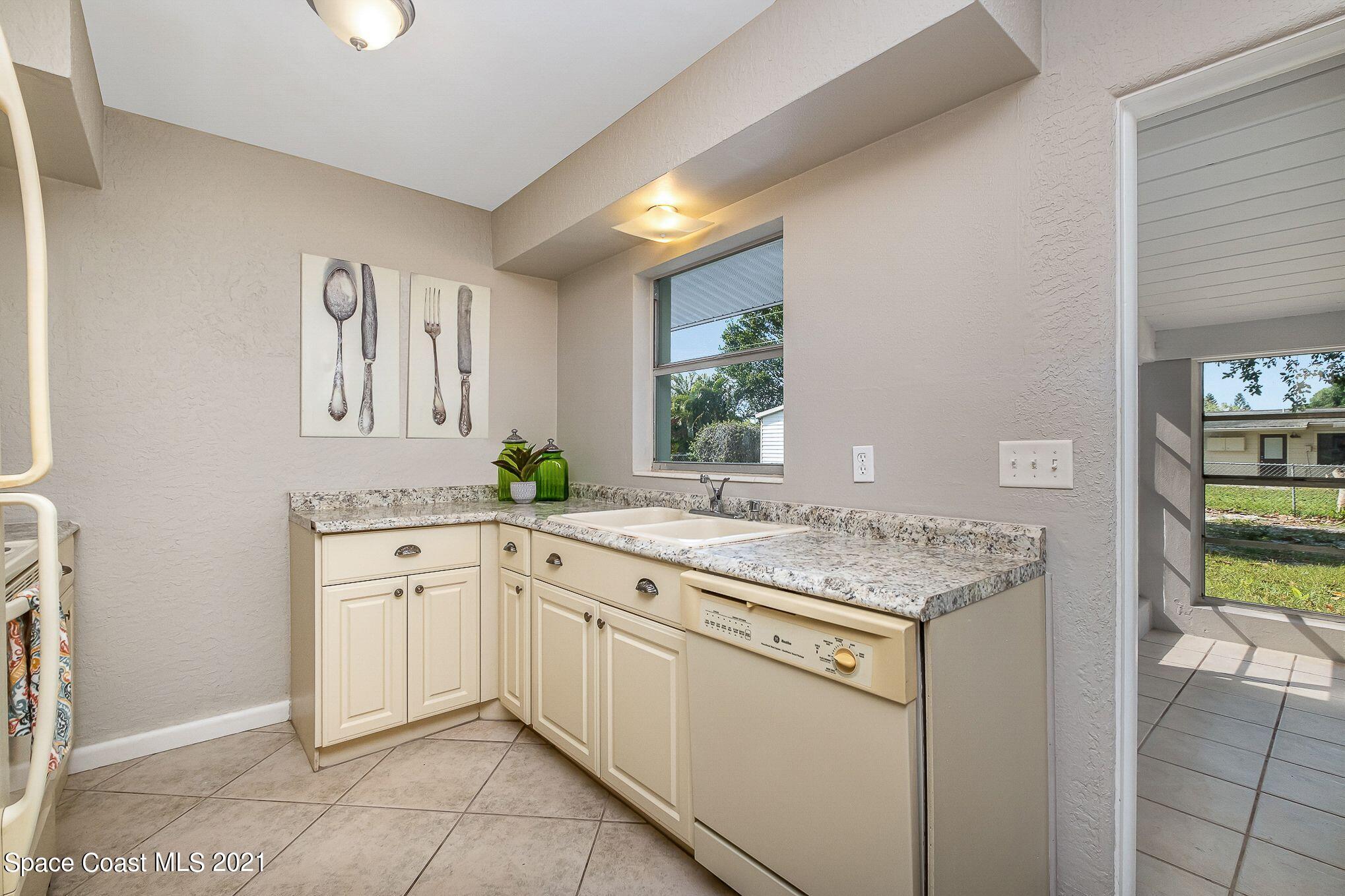 1932 Sarno Road Melbourne, FL 32935 - Photo 7 of 24 Kitchen