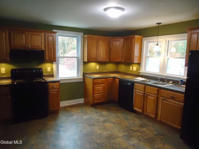 $695,000 | 6148 Highway 9N, Hadley, NY 12822