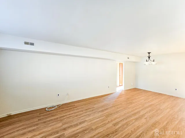 $2,300 | 1302 Bradley Court, Princeton, NJ 08540