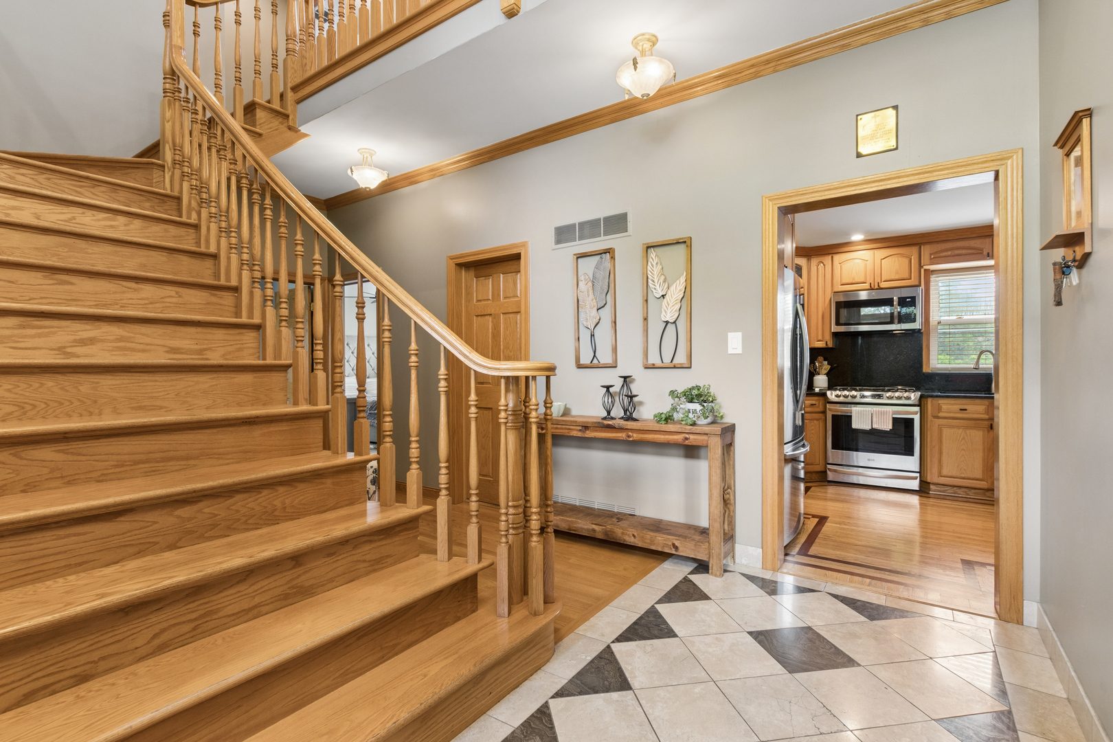 7911 West Rascher Avenue Chicago, IL 60656 - Photo 8 of 39 a view of entryway and hall