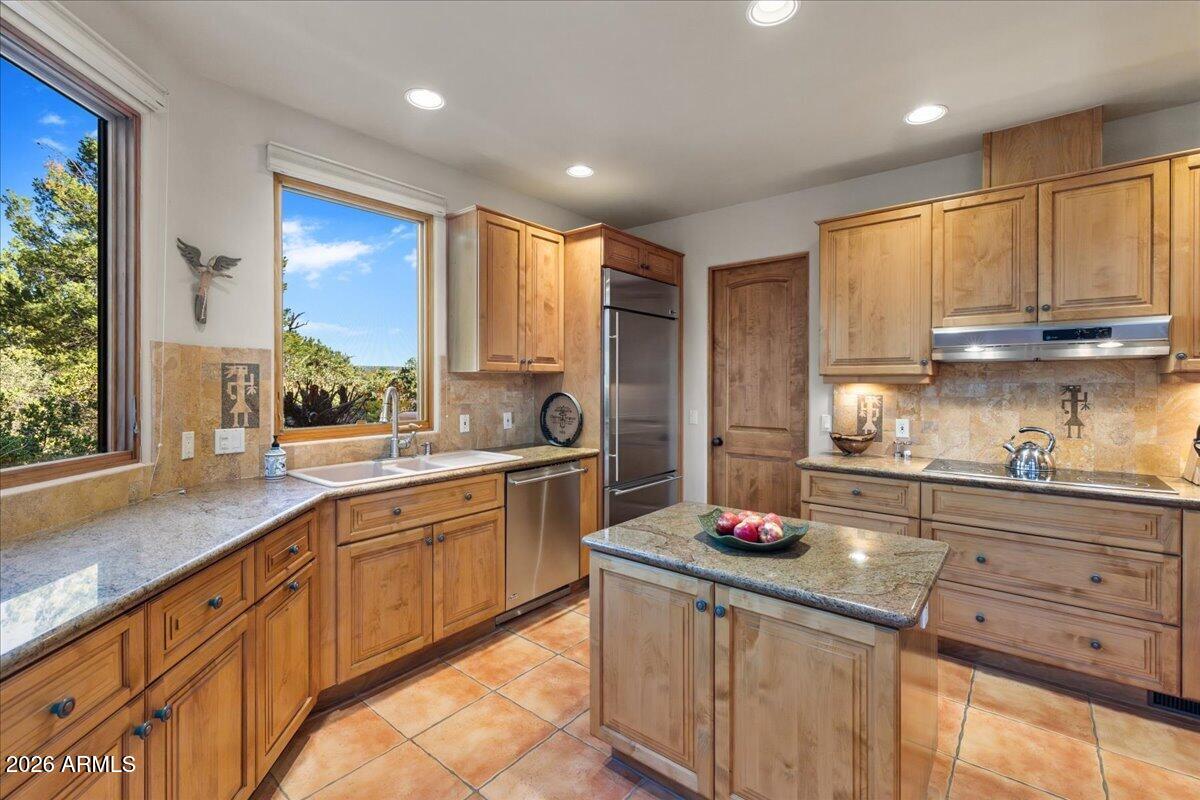 30 West Gunsmoke Road Sedona, AZ 86336 - Photo 17 of 73 062-Kitchen