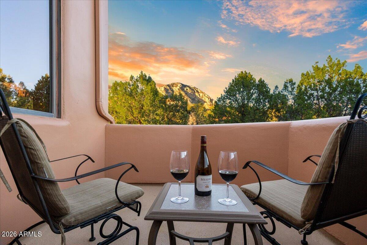 30 West Gunsmoke Road Sedona, AZ 86336 - Photo 35 of 73 165-Upper patio