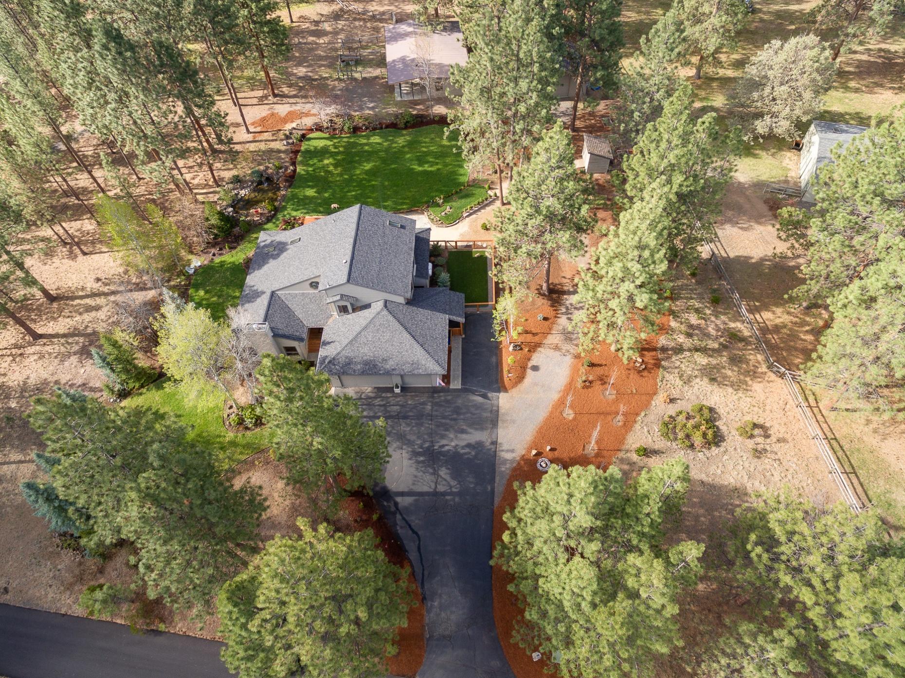 60216 East Ridgeview Drive Bend, OR 97702 - Photo 2 of 53 batch_01AArial from frontRidgeview_Natal