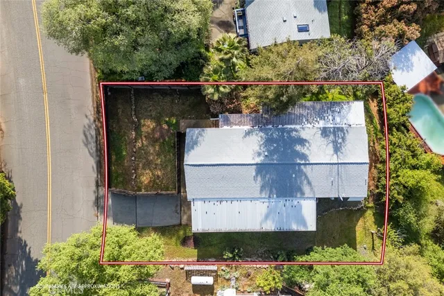 a view of entryway with stairs