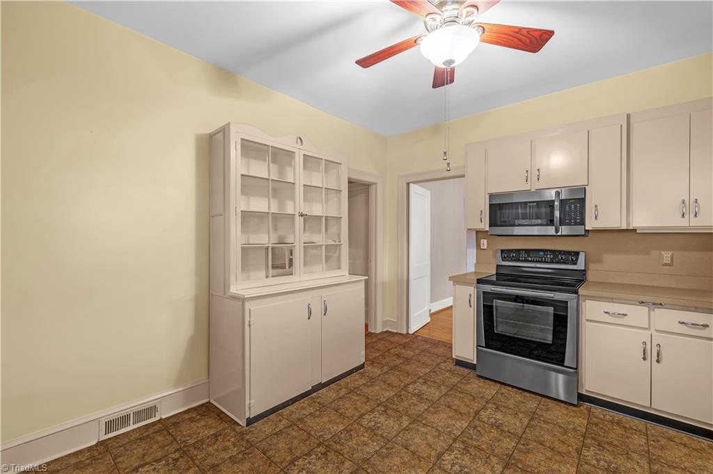 1222 East Meadow Road Eden, NC 27288 - Photo 14 of 43