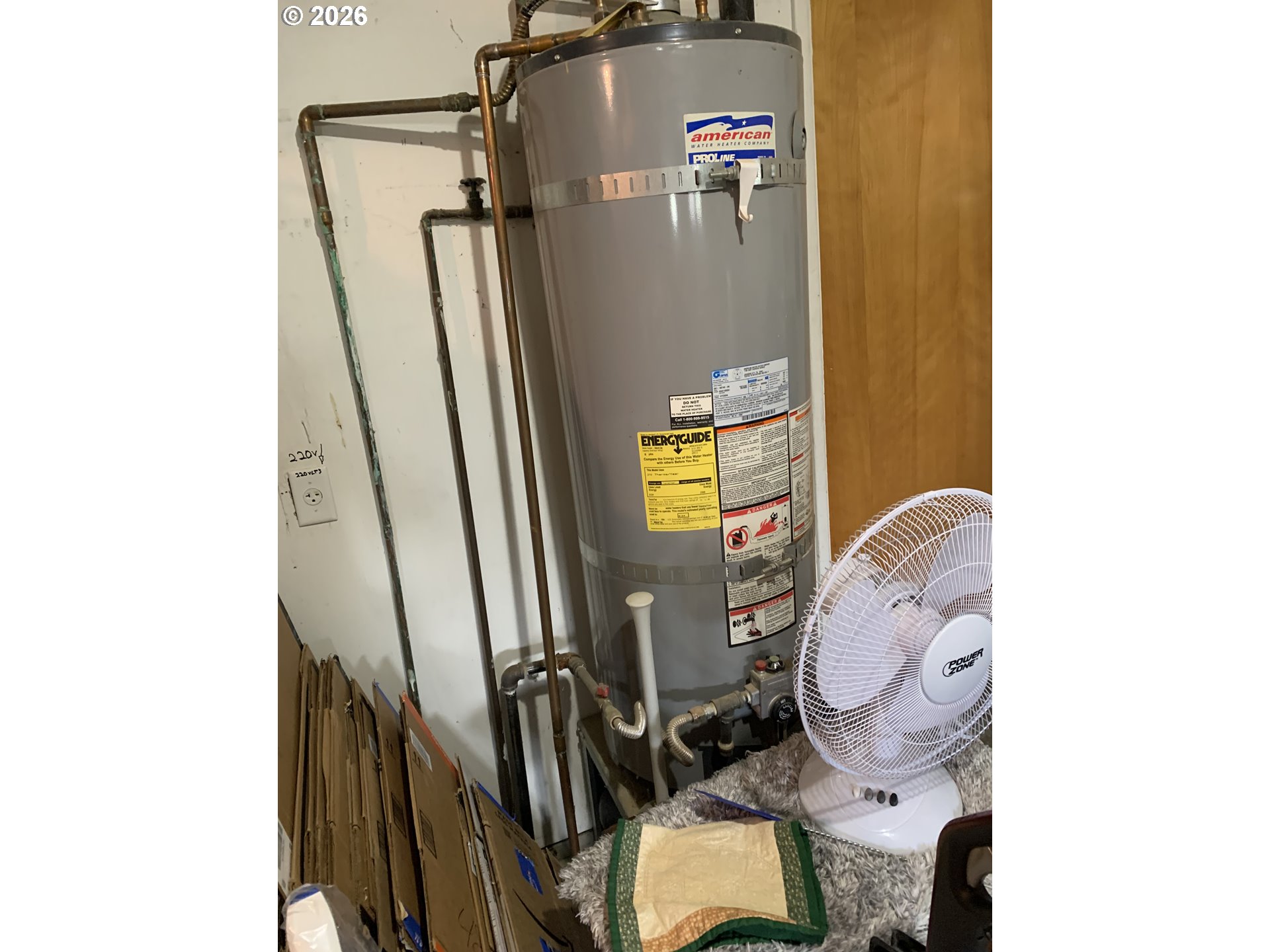 420 Riverview Boulevard Springfield, OR 97477 - Photo 26 of 28 a utility room with dryer and washer