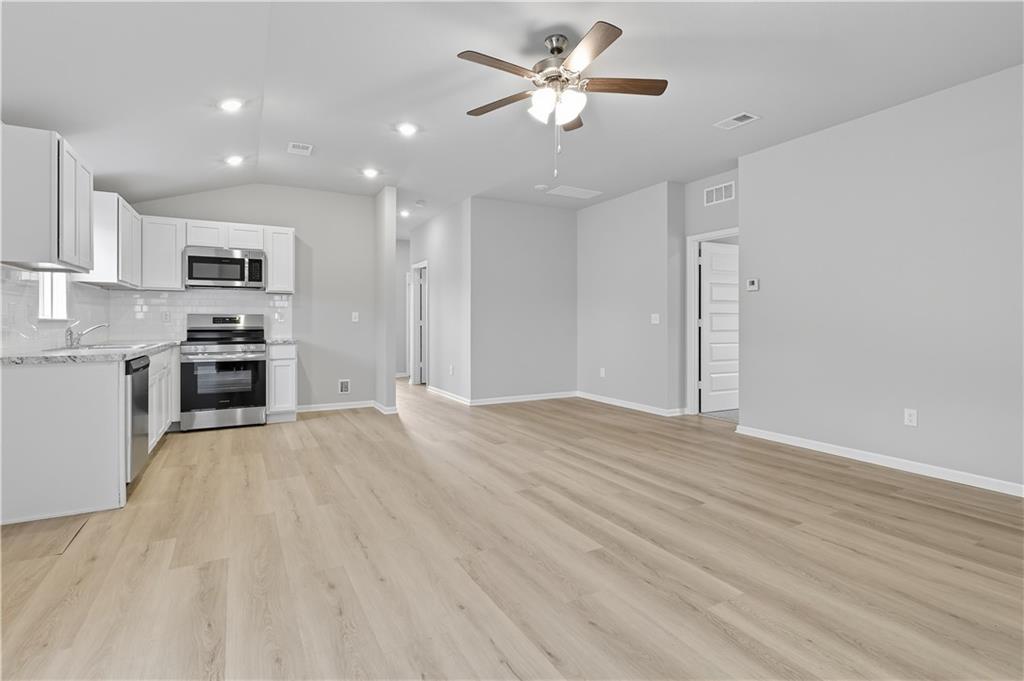 20368 West 194th Terrace Spring Hill, KS 66083 - Photo 4 of 21