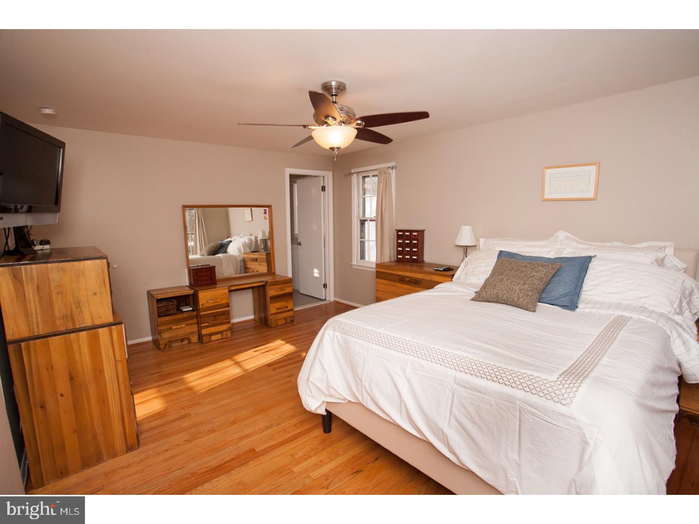 22 Whitby Road Cherry Hill, NJ 08003 - Photo 12 of 24 Gallery Image 12