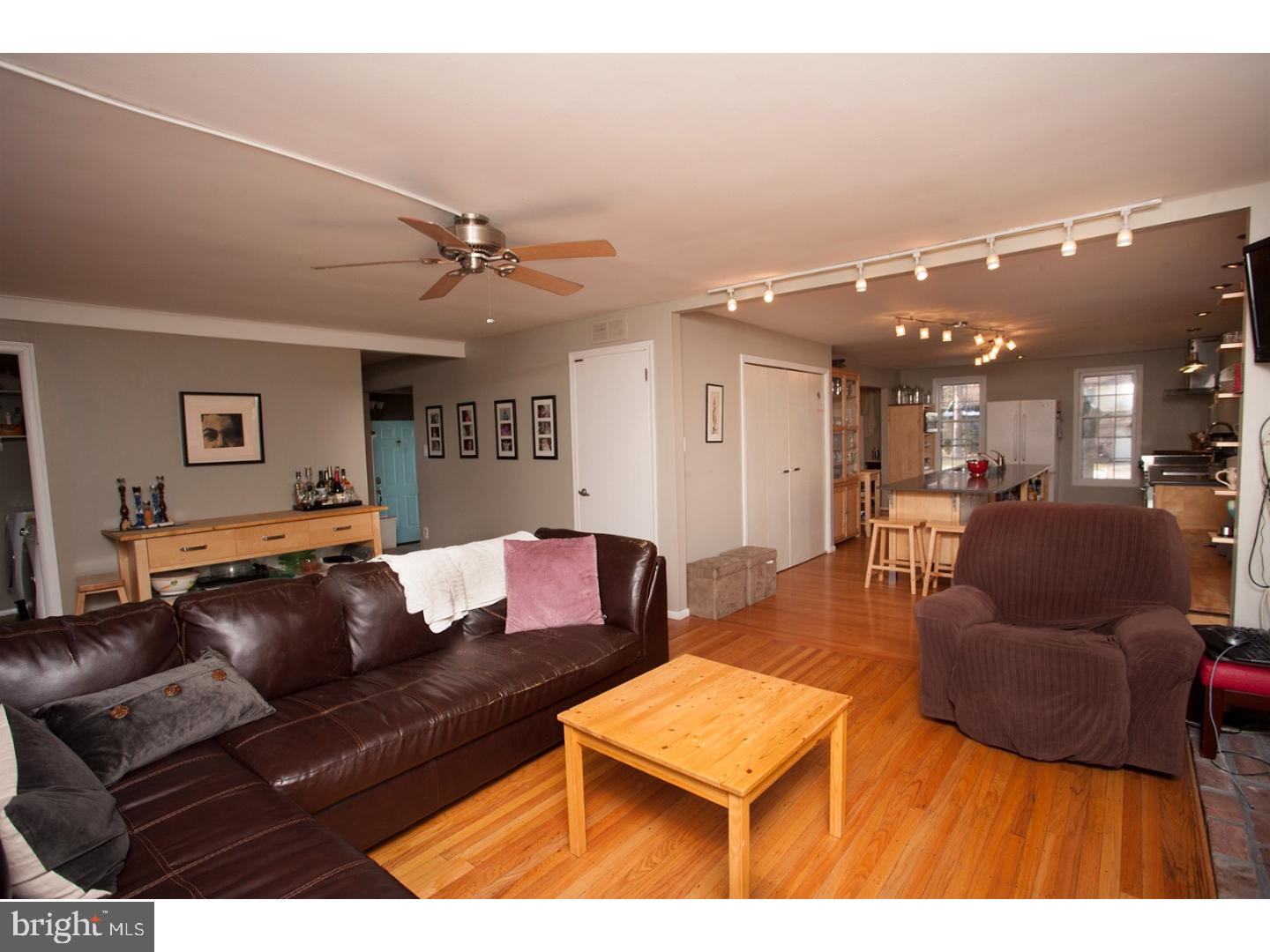 22 Whitby Road Cherry Hill, NJ 08003 - Photo 8 of 24 Gallery Image 8