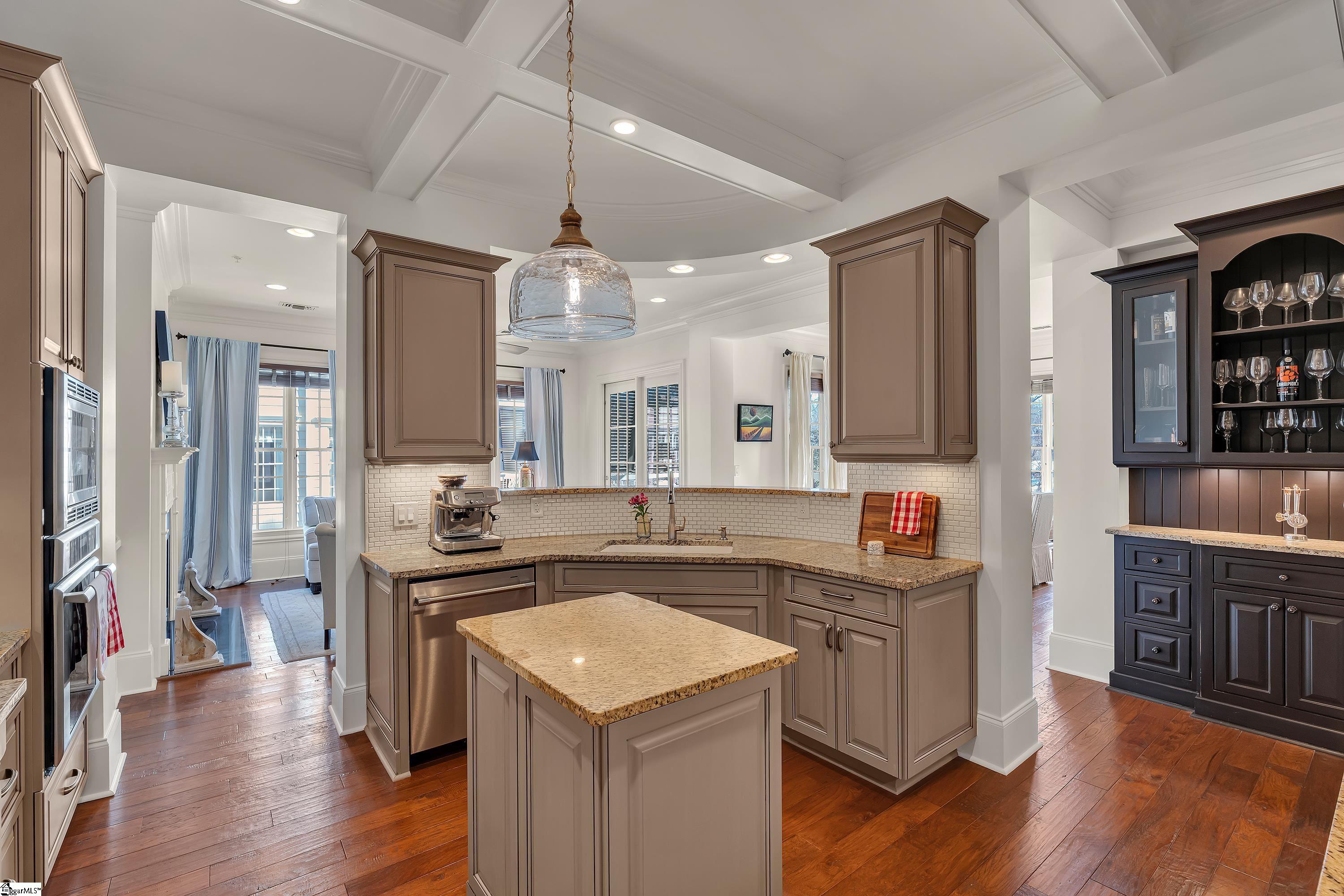 168 Ridgeland Drive, Unit 201 Greenville, SC 29601 - Photo 18 of 38