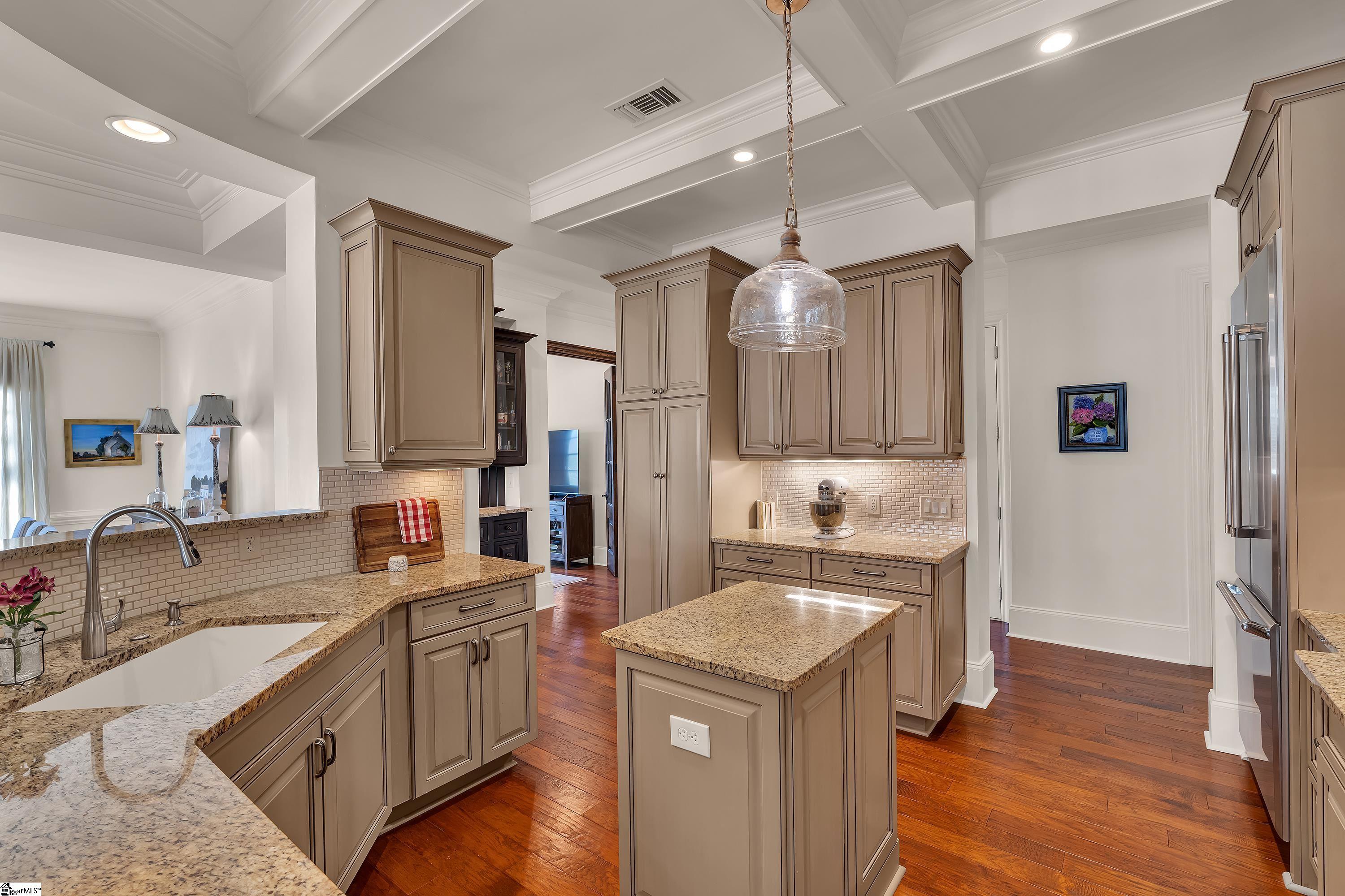 168 Ridgeland Drive, Unit 201 Greenville, SC 29601 - Photo 19 of 38