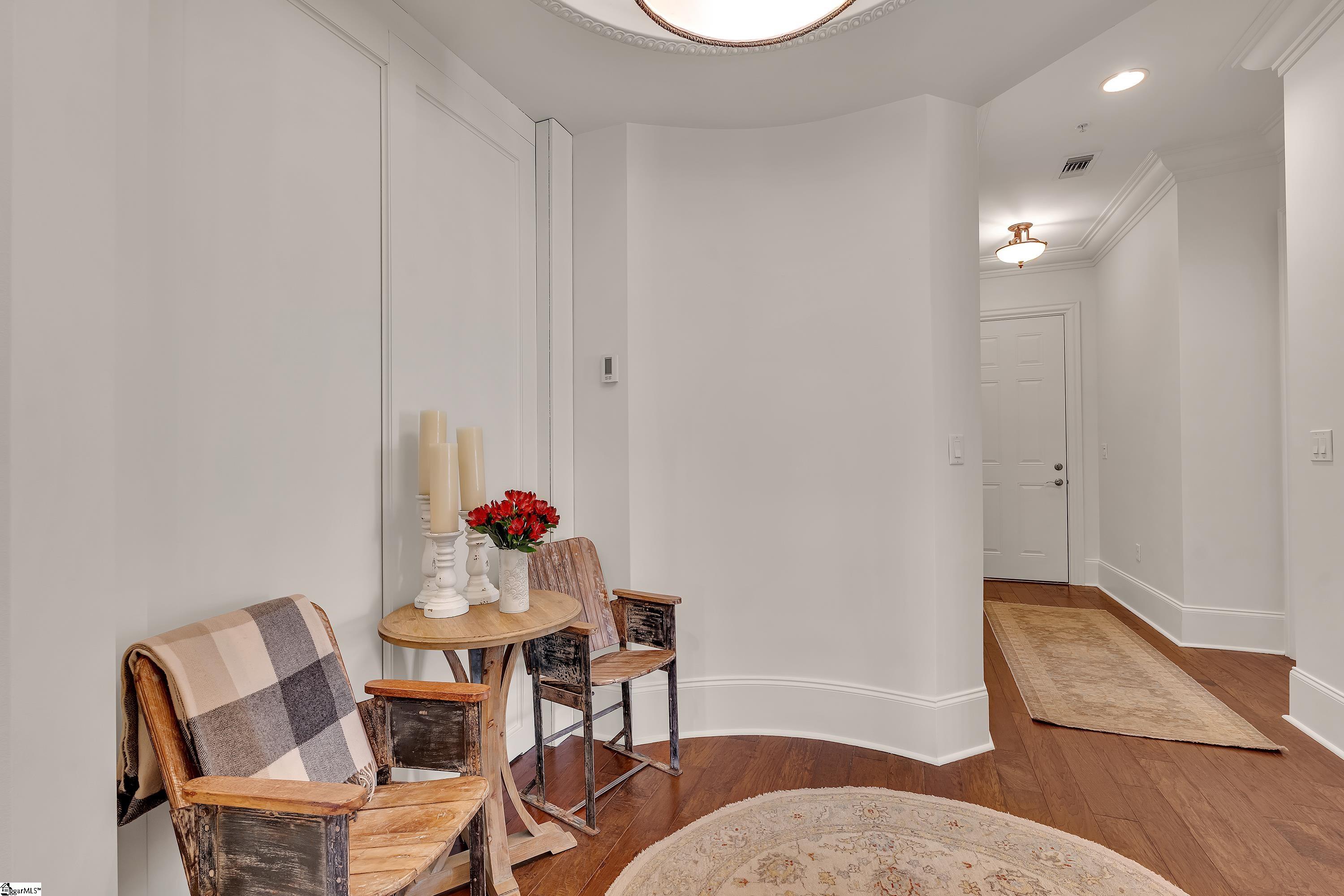 168 Ridgeland Drive, Unit 201 Greenville, SC 29601 - Photo 3 of 38