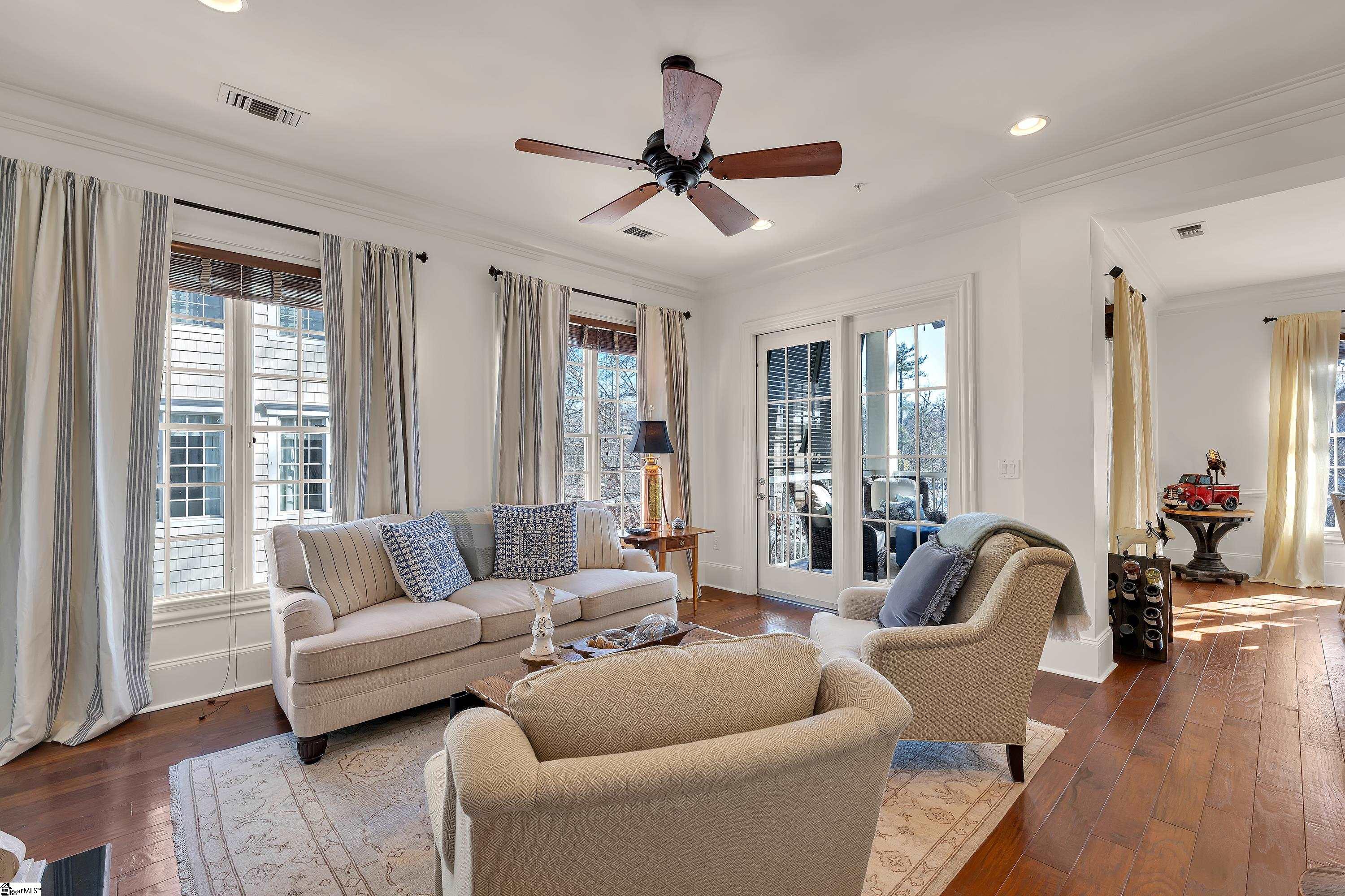 168 Ridgeland Drive, Unit 201 Greenville, SC 29601 - Photo 10 of 38