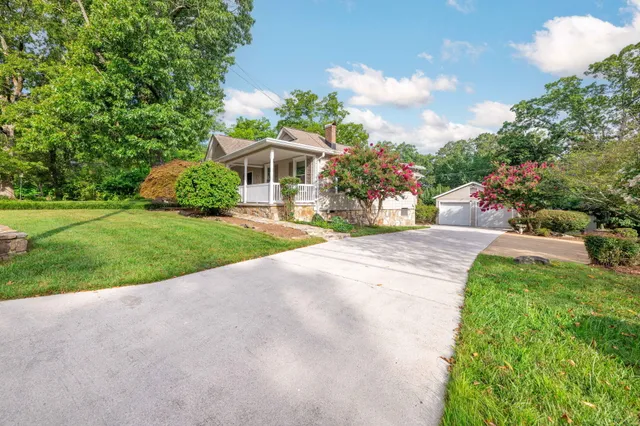 $399,000 | 779 James Boulevard, Signal Mountain, TN 37377