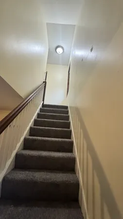 $2,950 | 110 Pine Street, Elmhurst, IL 60126