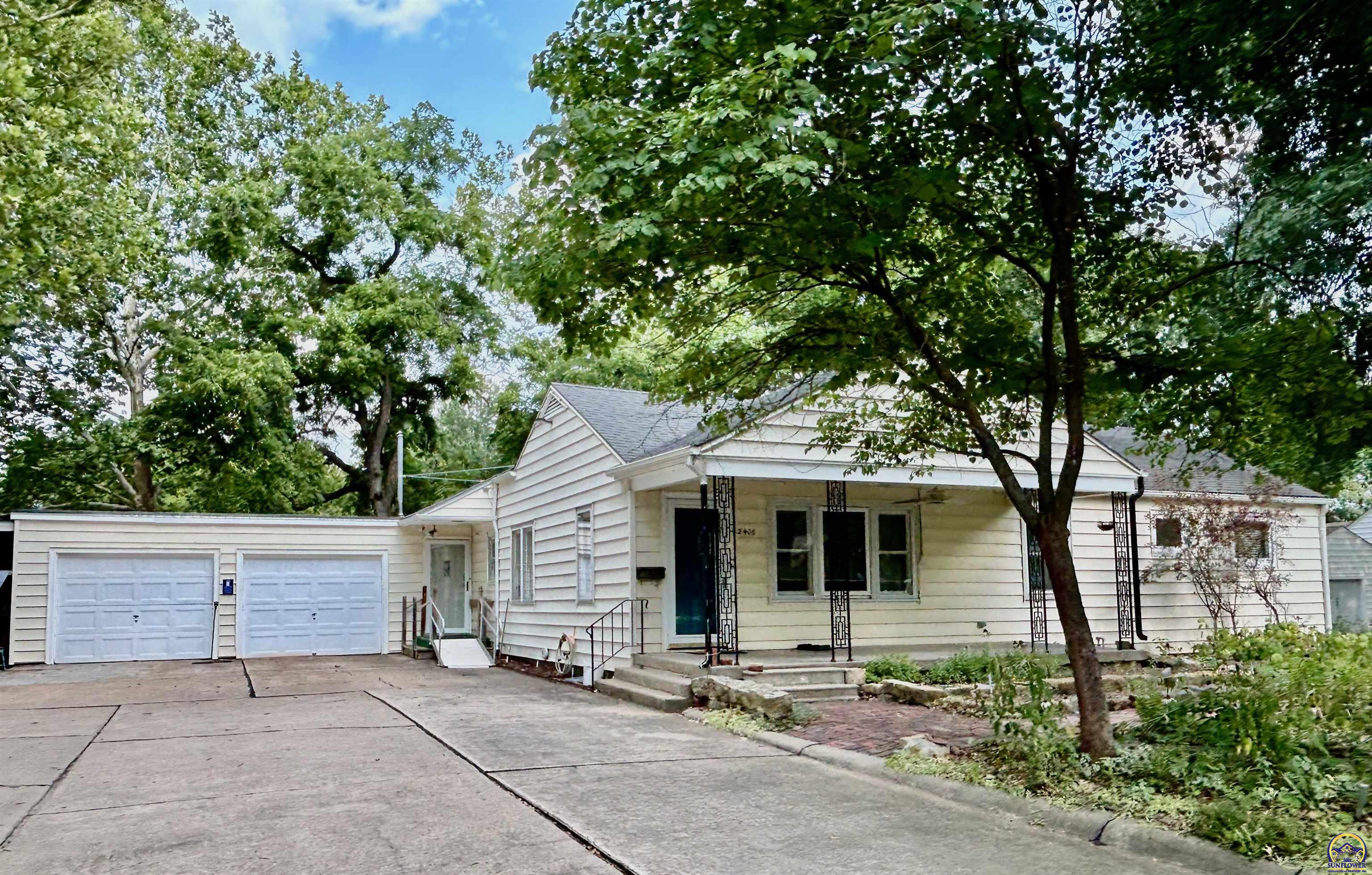 2406 Southwest Burnett Road Topeka, KS 66614 - Photo 1 of 1 Gallery Image 1
