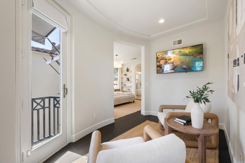 2124 Historic Decatur Road San Diego, CA 92106 - Photo 17 of 41