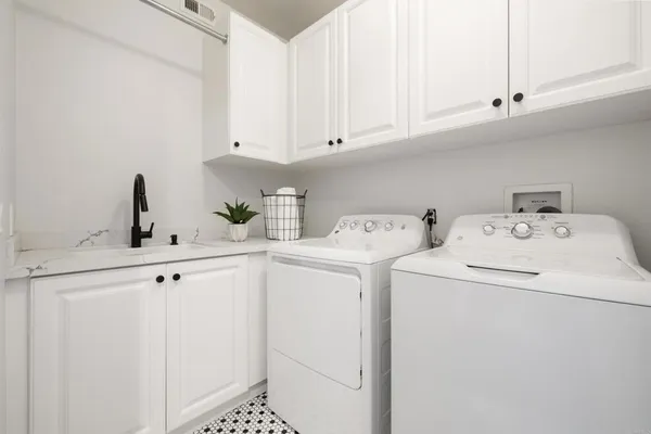 $1,995,000 | 2124 Historic Decatur Road, San Diego, CA 92106