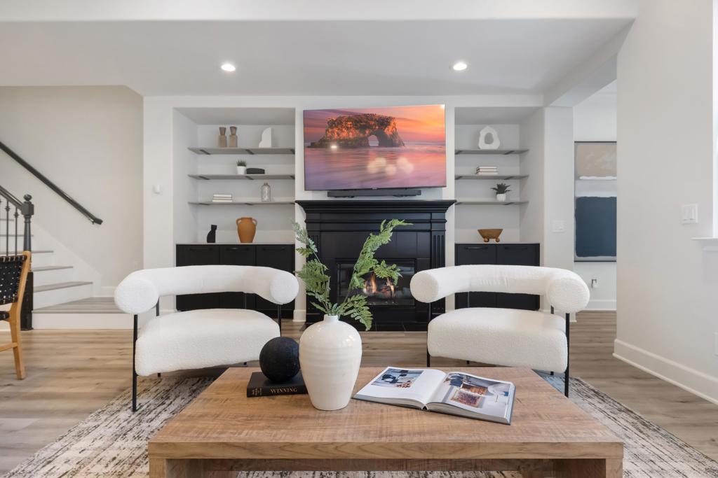 2124 Historic Decatur Road San Diego, CA 92106 - Photo 5 of 41