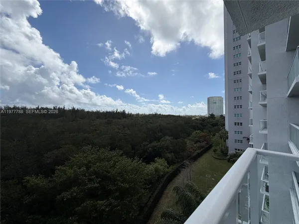 $3,500 | 15051 Royal Oaks Lane, Unit 503, North Miami, FL 33181
