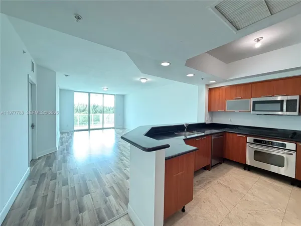 $3,500 | 15051 Royal Oaks Lane, Unit 503, North Miami, FL 33181