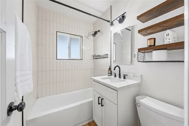 a view of a workspace with furniture