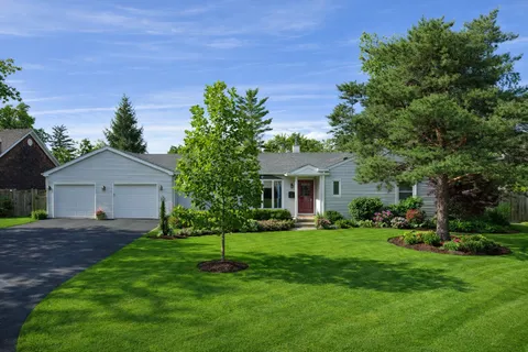 $699,000 | 1810 Culver Lane, Glenview, IL 60025