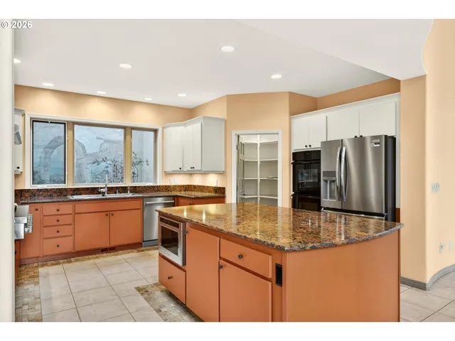 $1,498,000 | 2480 Marylshire Lane, Lake Oswego, OR 97034