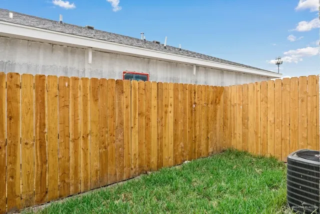 $925 | 2901 West Driftwood Street, Unit 1, Edinburg, TX 78541