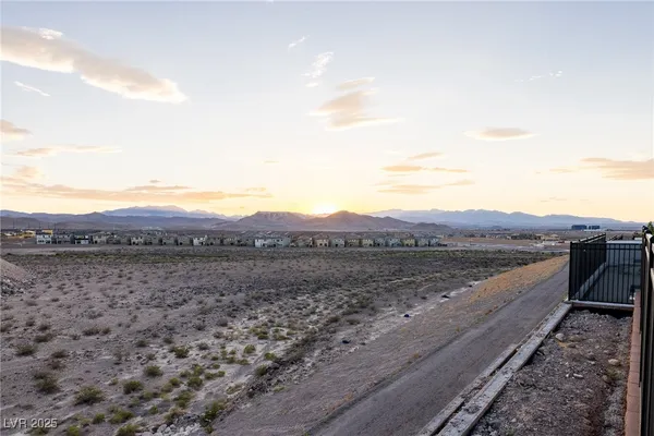 $799,000 | 2785 Gallarate Drive, Henderson, NV 89044