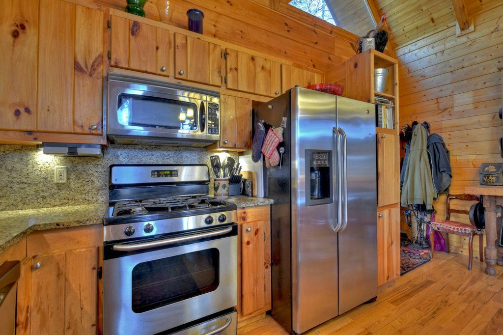 212 Dream Cove Road Cherry Log, GA 30522 - Photo 18 of 53