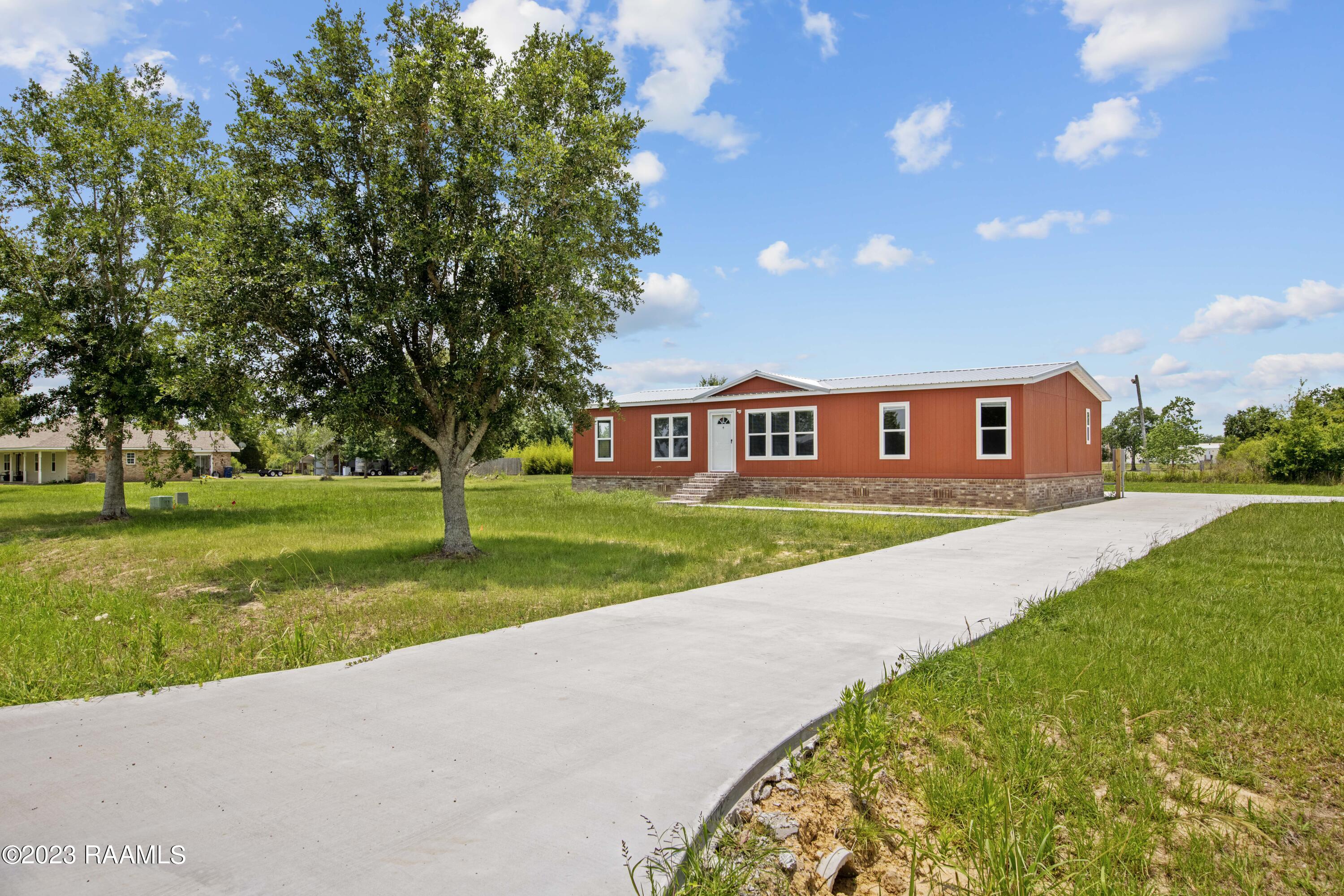 233 Oak Mnr Road Rayne, LA 70578 - Photo 1 of 26 Gallery Image 1