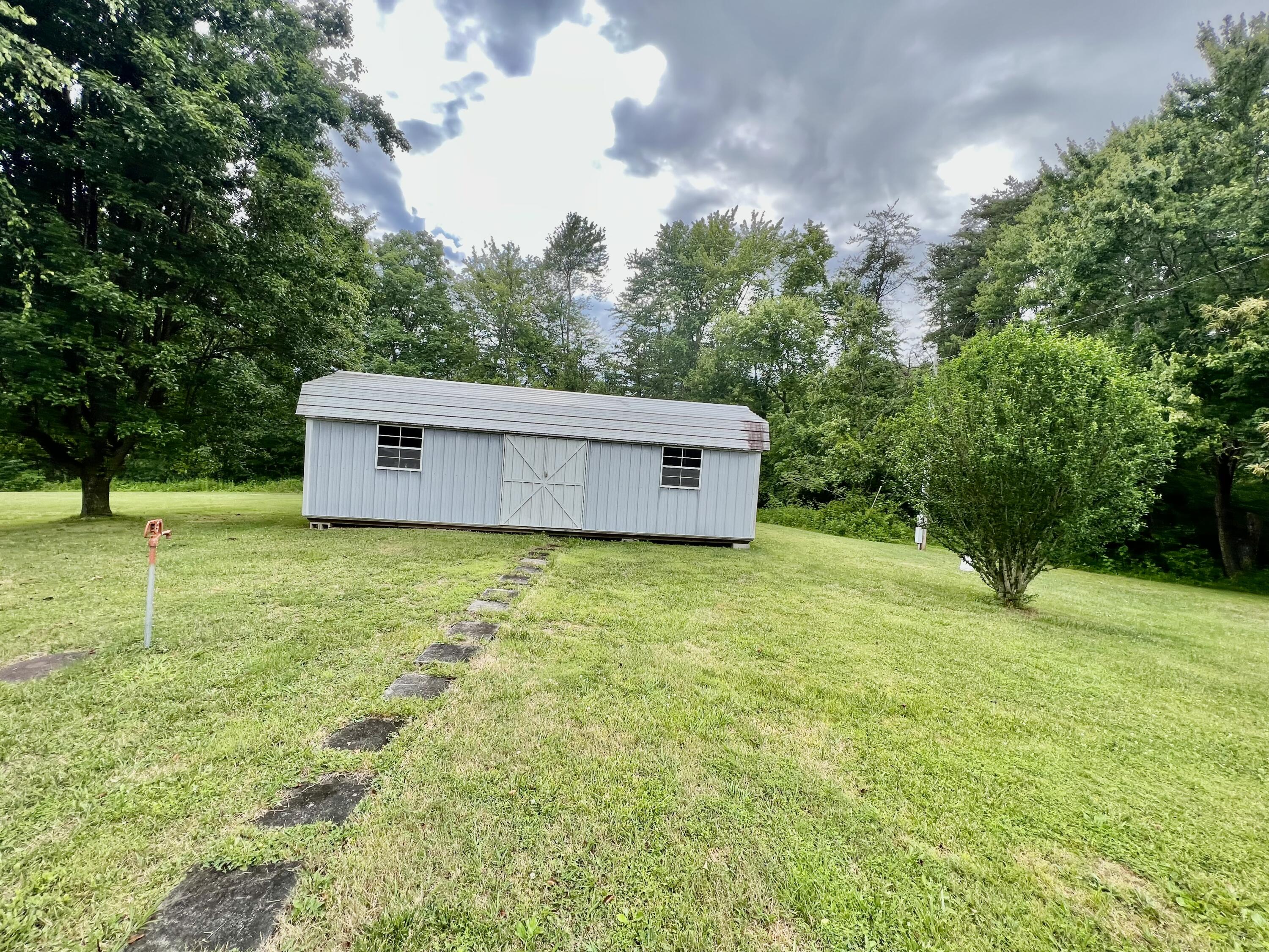 856 Harrod Branch Road London, KY 40741 - Photo 18 of 51 55B41AE5-004F-4912-BC5D-54078D75EC39